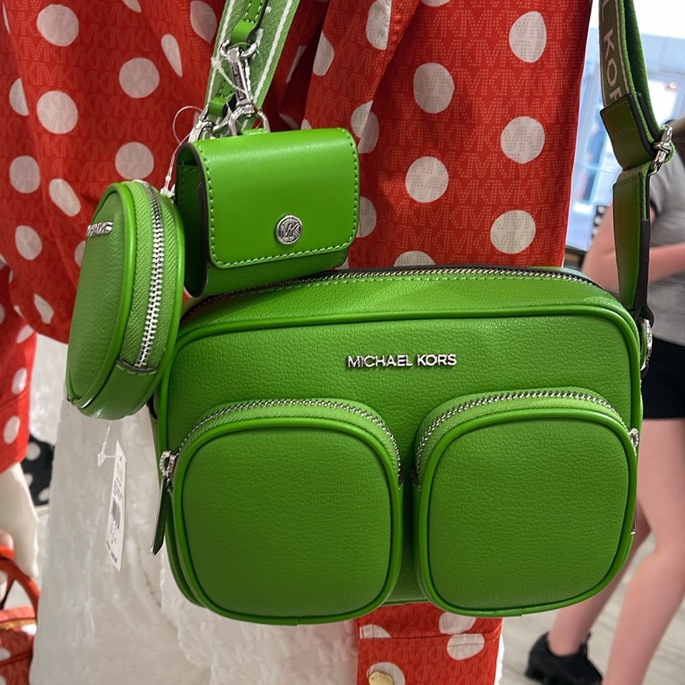 Michael Kors Jet Set Leather Medium Crossbody Bag with Case for Apple Airpods Pr - Picture 7 of 16